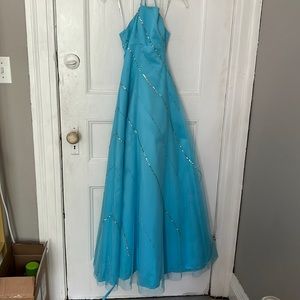 Blue Princess-Style Prom Dress with Sequin Detail